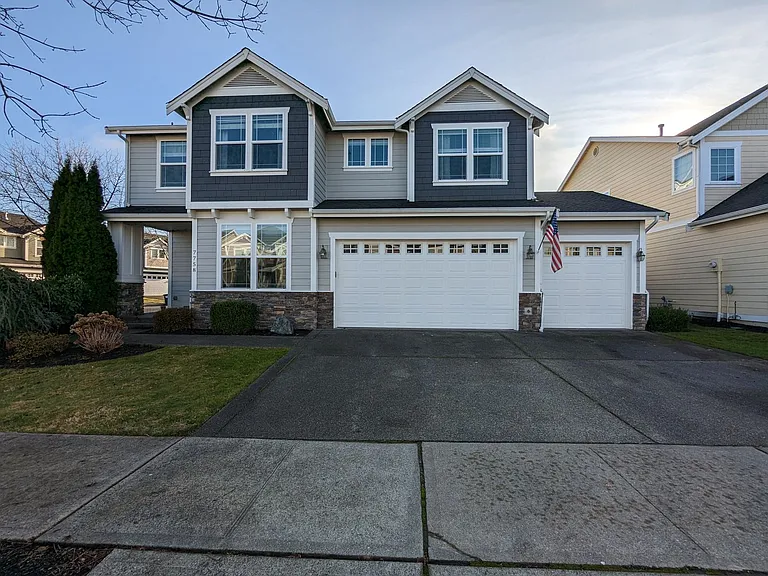 7758 McKinley Loop NE — Photo 1