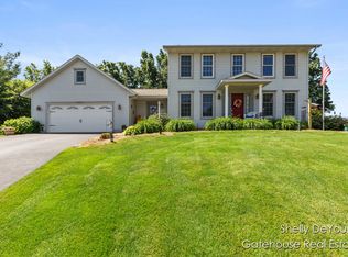 6824 Hermoso Ct NE, Rockford, MI 49341