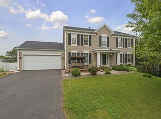 415 Crestview Dr S, Maplewood, MN 55119