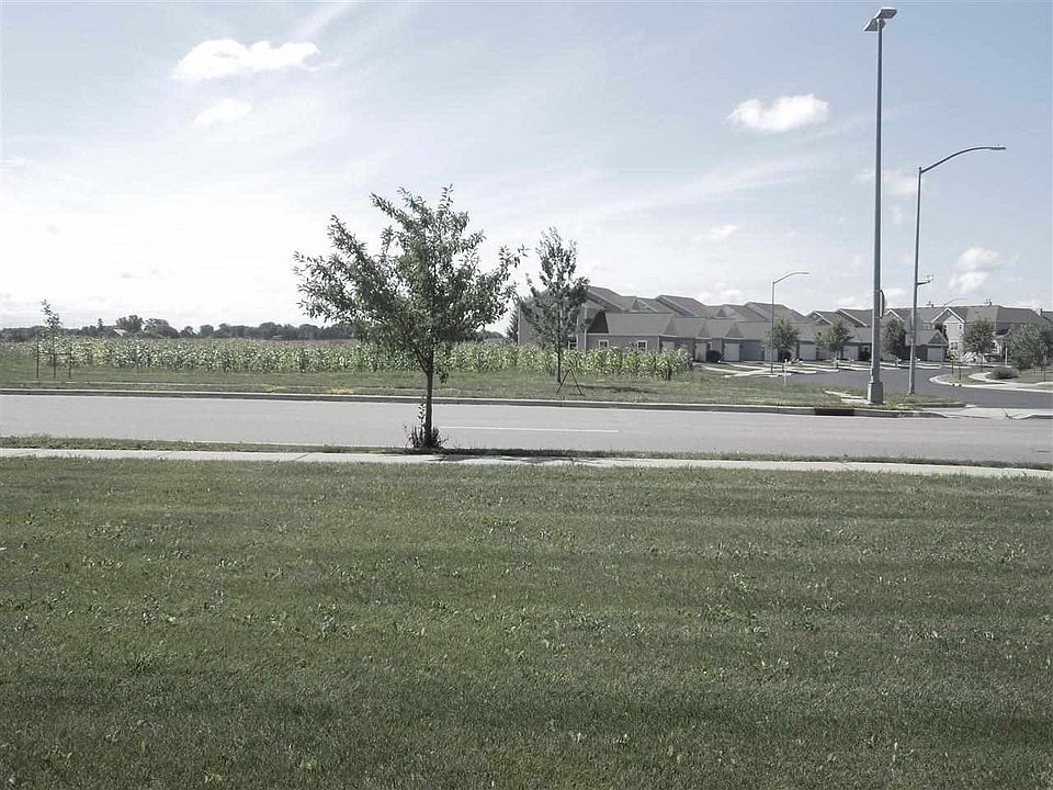 2nd image of 647 Bear Claw Way