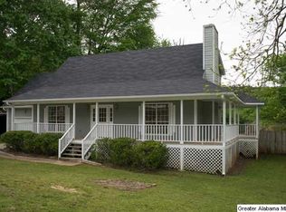 8475 Lanewood Cir, Leeds, AL 35094