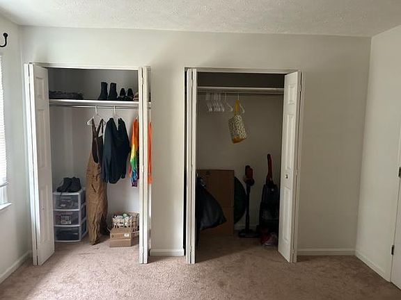 5th image of 201 Laurel Ln #A