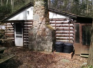 697 Falls Rd, Airville, PA 17302