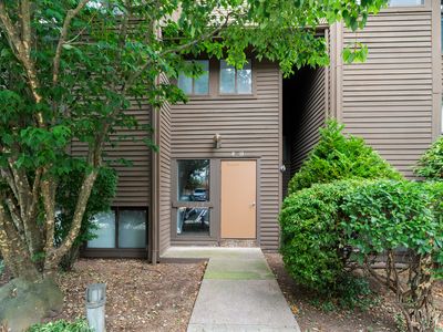 900 Mix Avenue #10, Hamden, CT, 06514