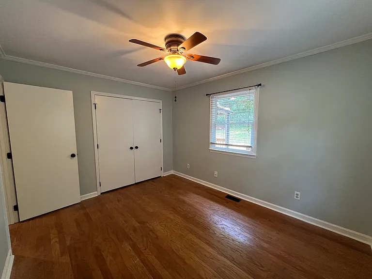 512 Holden St — Photo 13