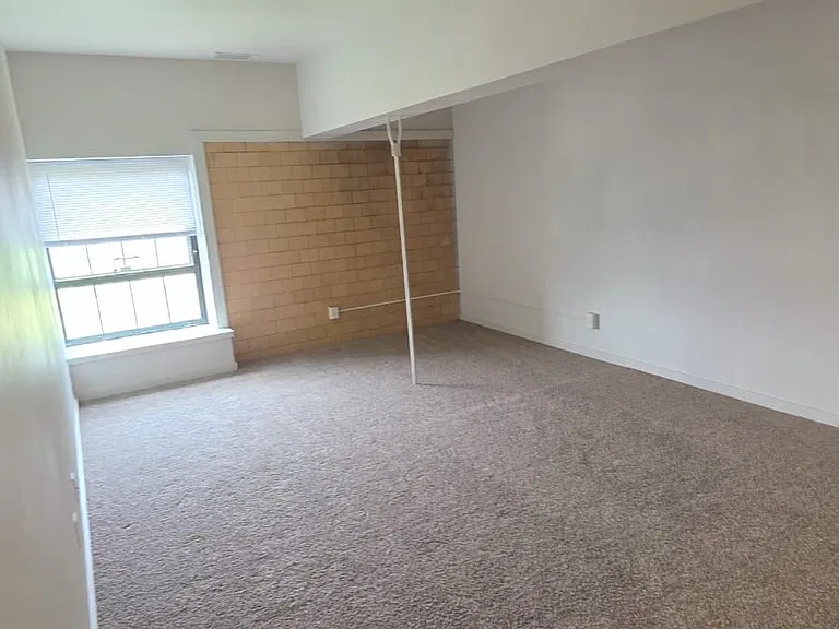 115 West st — Photo 7