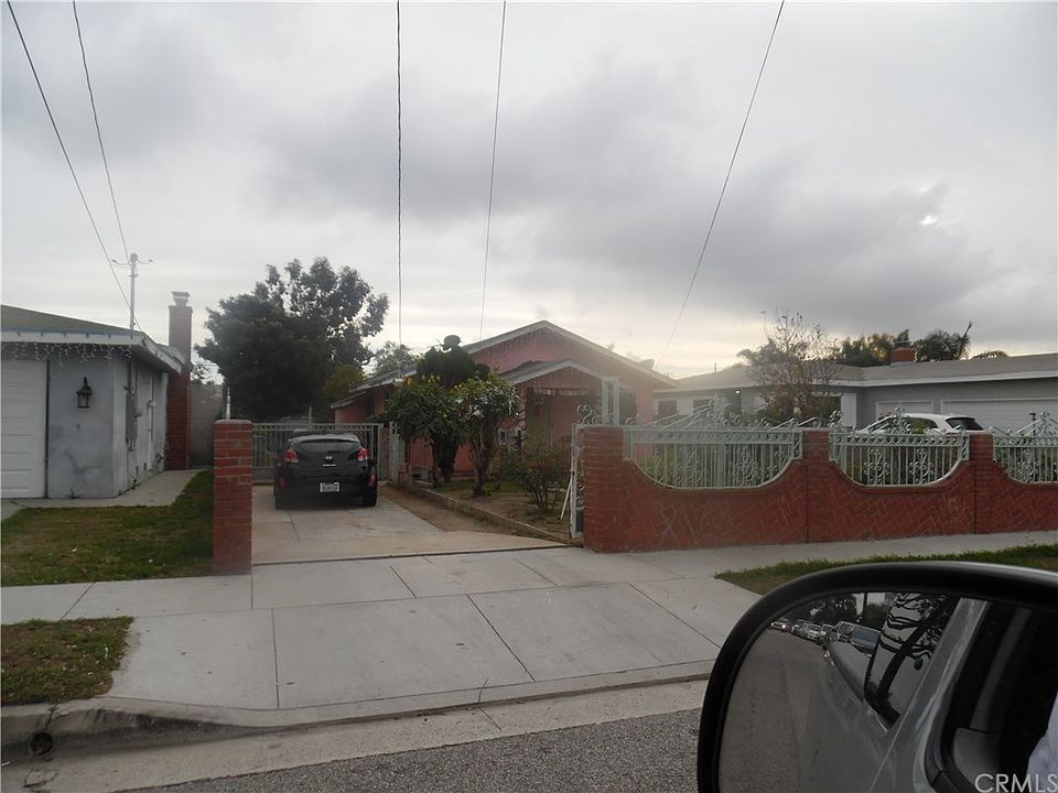 1st image of 3660 W 107th St