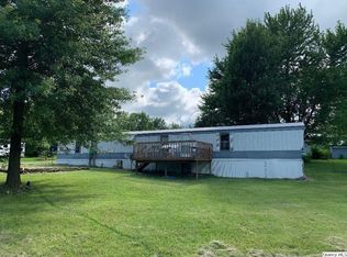 325 Mistletoe St, Payson, IL 62360