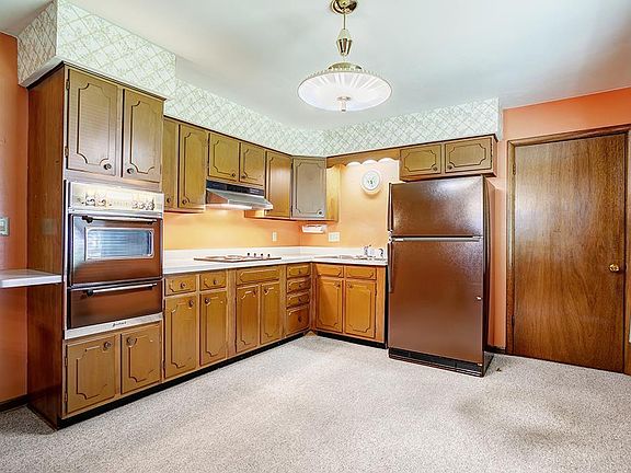 3rd image of 4104 Yale Dr