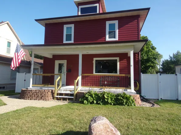 615 E 5th Ave, Mitchell, SD 57301