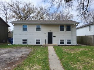 2106 Lewis Ave, North Chicago, IL