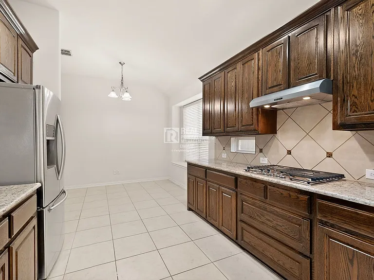 963 Cougar Dr — Photo 20