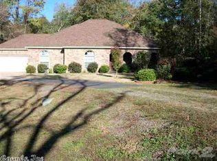 37 S Woodland Dr, Conway, AR 72032