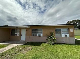 705 N 25th St, Fort Pierce, FL 34947