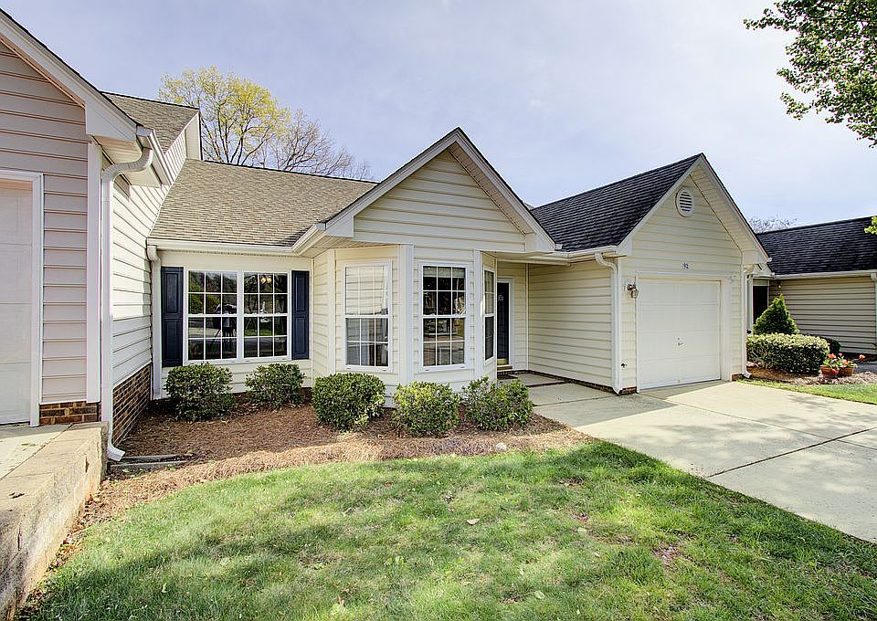 1st image of 92 Mansfield Cir