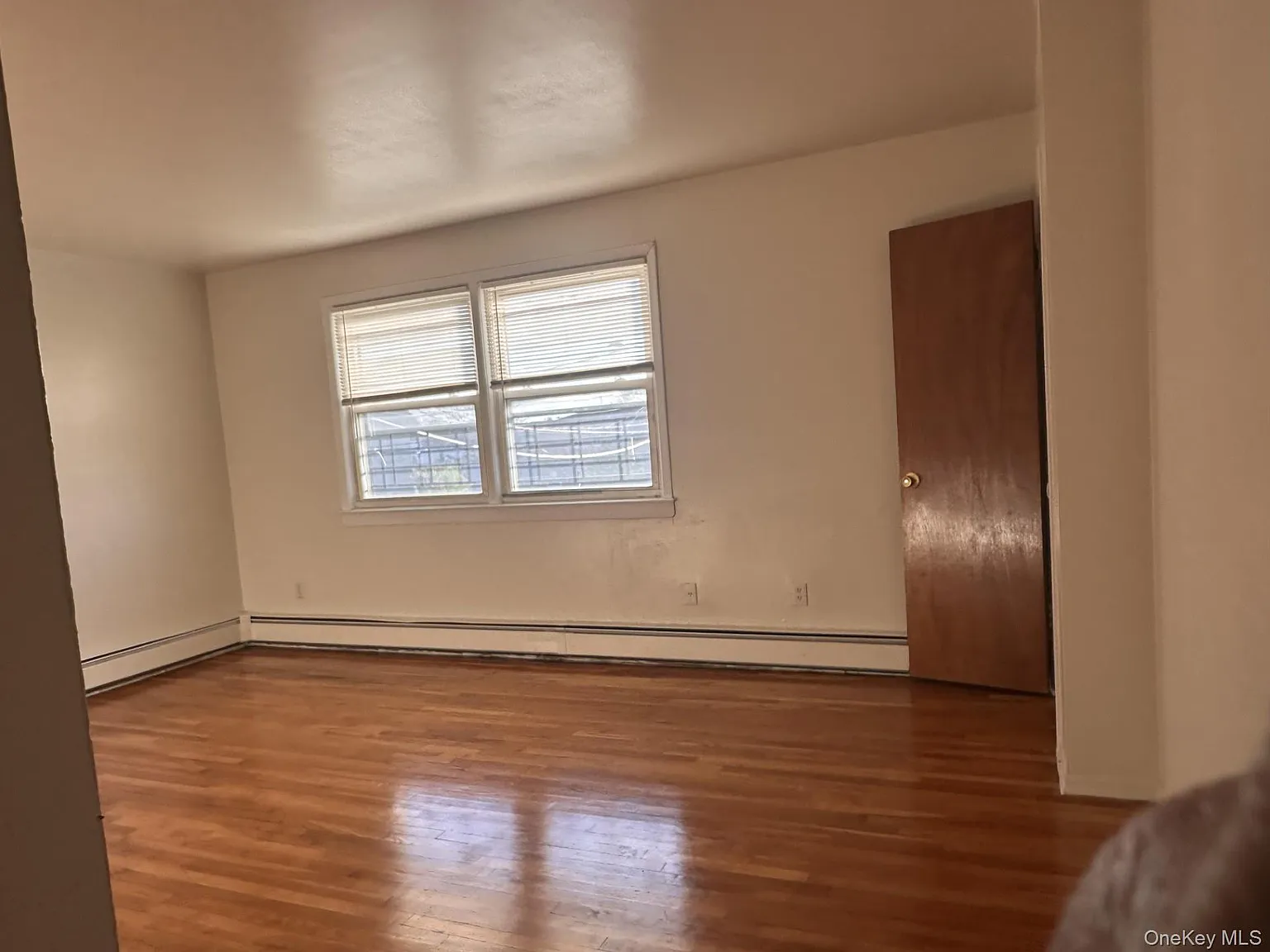 1 bed, 1.0 bath, 3840 sqft, $2,450 — Photo 3