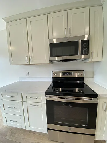 162 Roosevelt Ave Photo 1