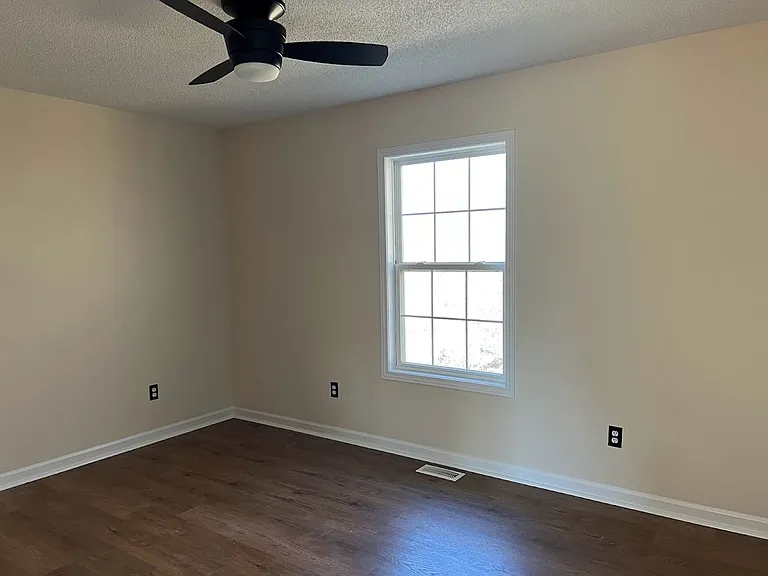 129 Meadowlark Dr — Photo 6