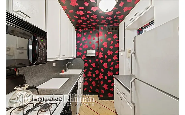 Sold by Douglas Elliman | media 11