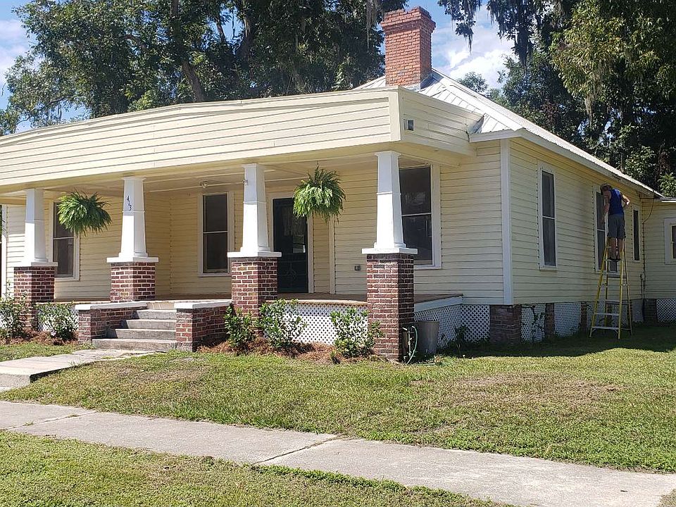 1st image of 413 Houston Ave NW
