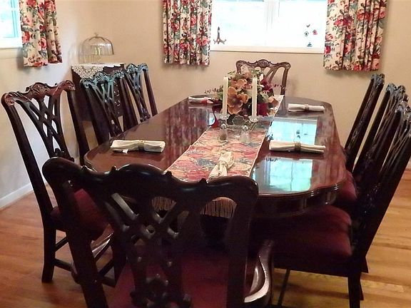 4th image of 1121 Brockmore Dr