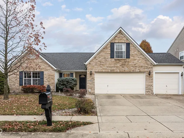 18848 Edwards Grove Dr, Noblesville, IN 46062