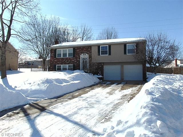 1st image of 967 Pheasant Run Dr