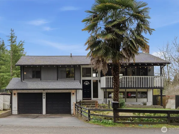 729 NE Pinecrest Drive, Bremerton, WA 98311