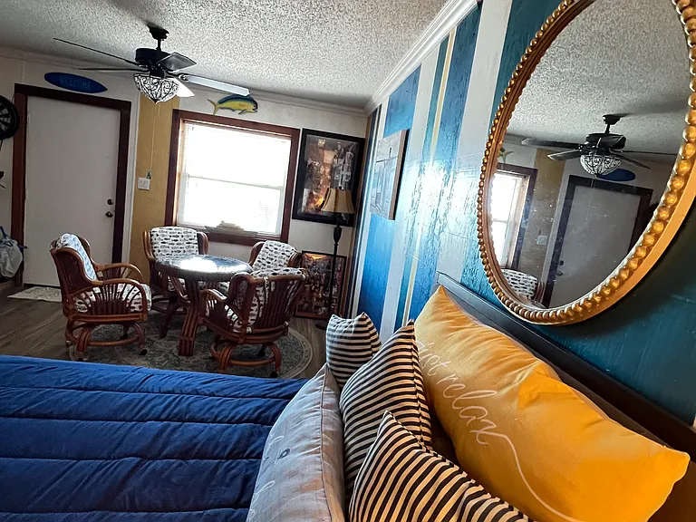 226 W Houston St #212 — Photo 10