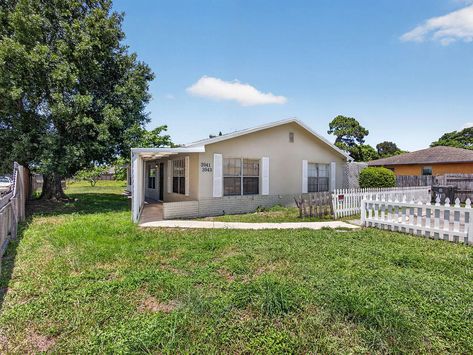 2 bed, 1.0 bath, 900 sqft, $2,500 — Photo 3