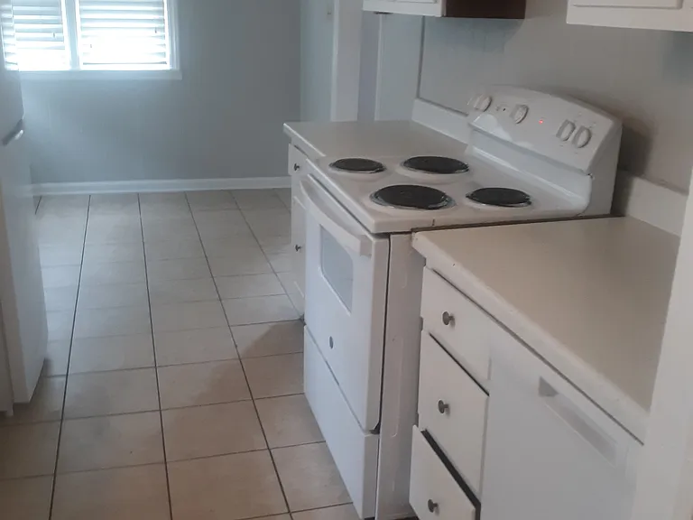 3794 Douglass Ave — Photo 3