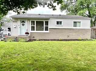 9076 Weddel St, Taylor, MI 48180