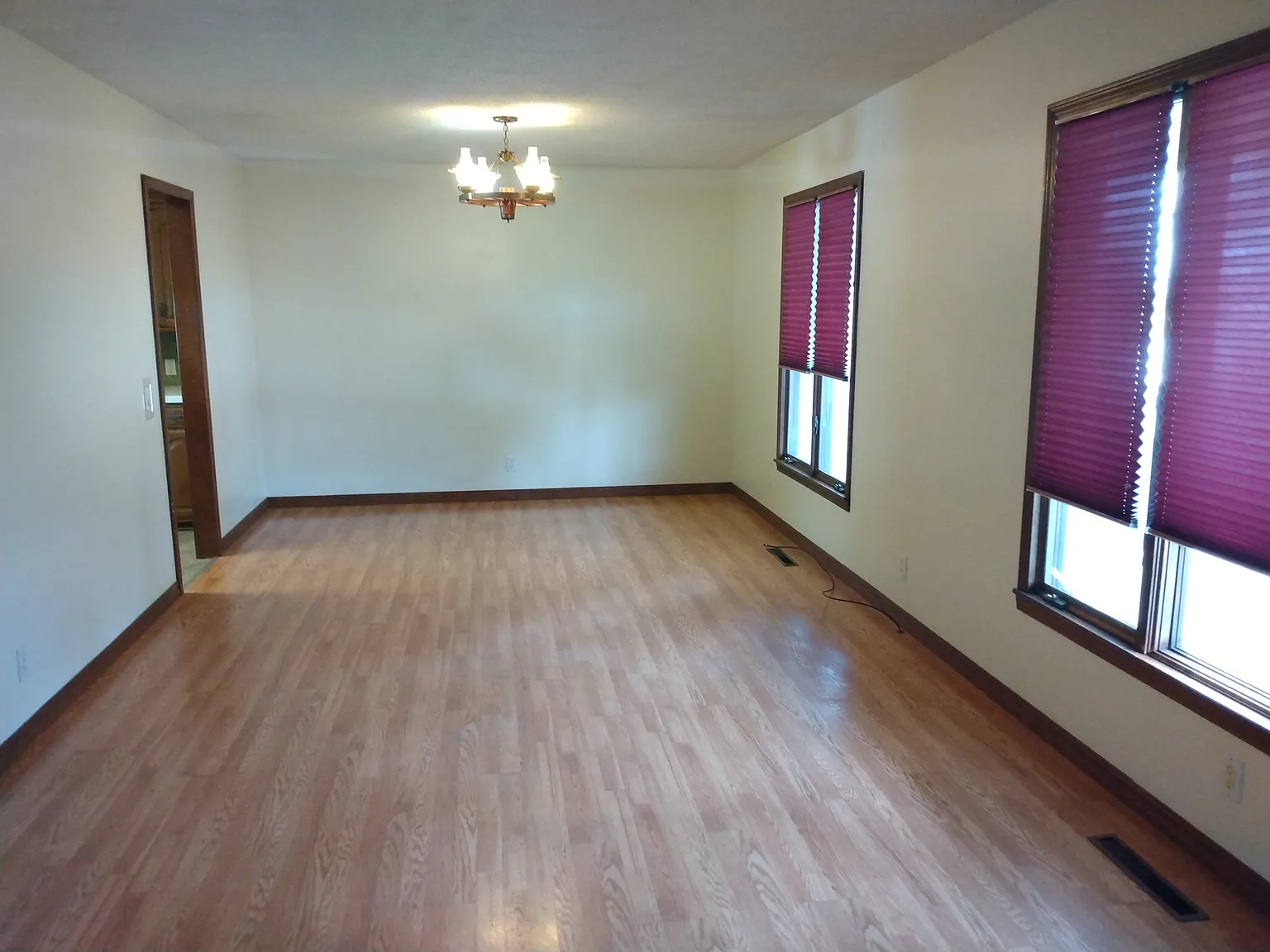 3 bed, 1459 sqft, $1,400 — Photo 2