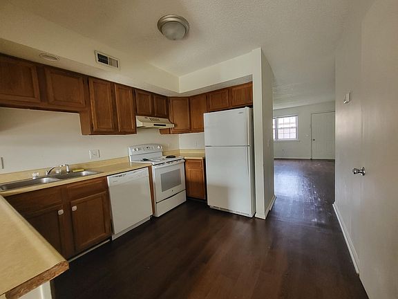 5th image of 5233 S Oakwood Dr #5233