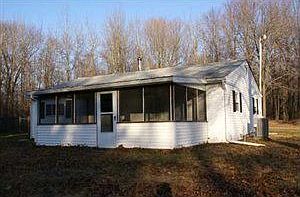 2nd image of 811 Branchton Rd