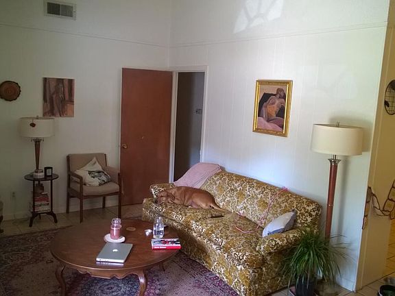 4th image of 4529 Avenue H #B