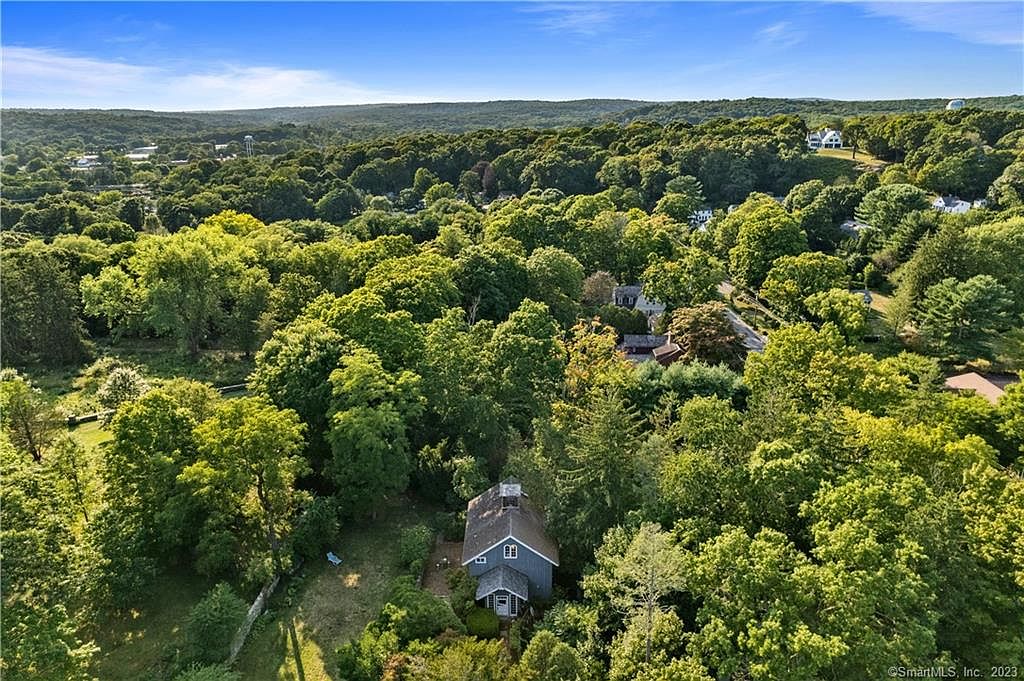 32 West Ave, Essex, CT 06426 Zillow