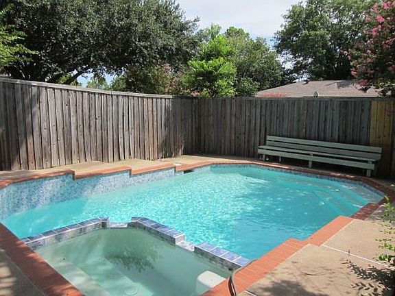 5th image of 1338 Glenhill Ln