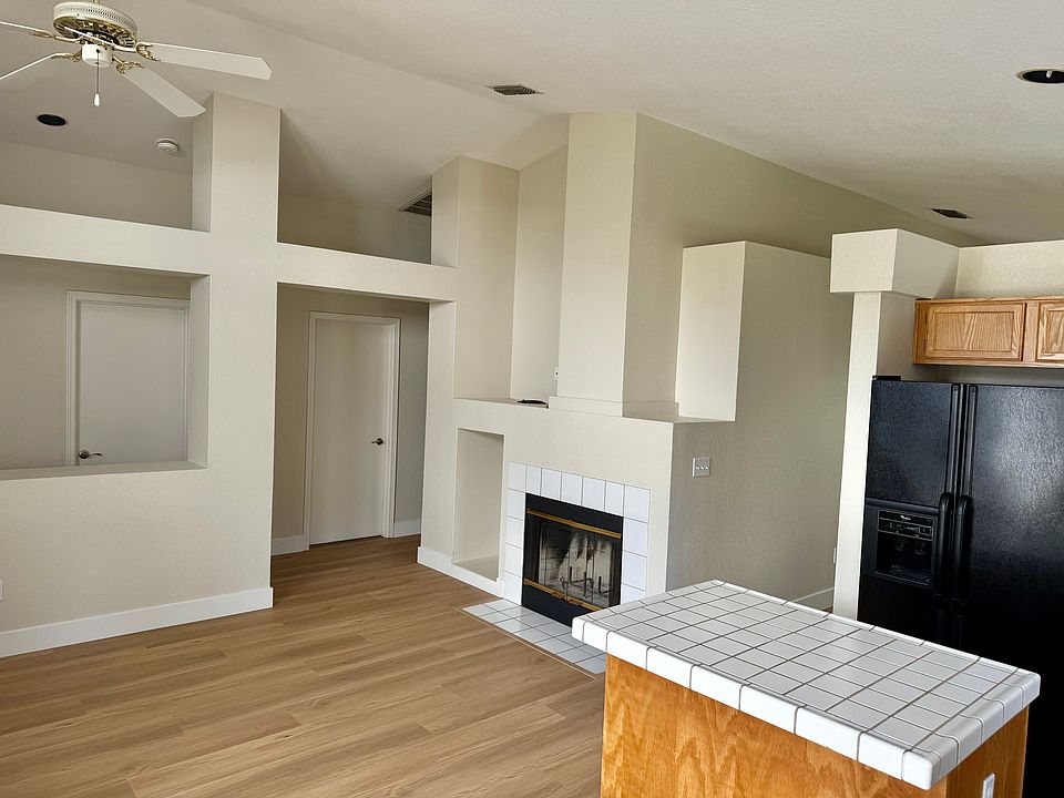 1st image of 1522 Alyssum Way
