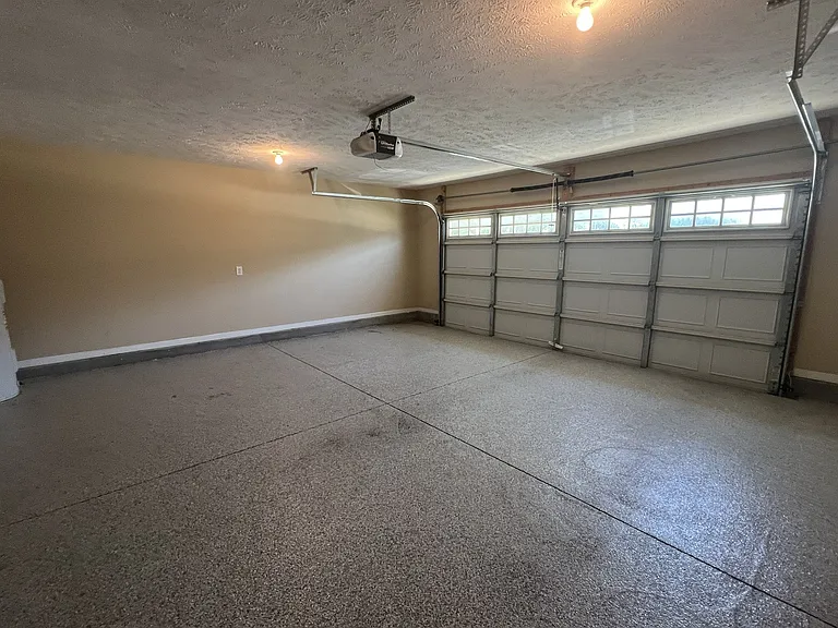 904 Azeri Ave — Photo 28