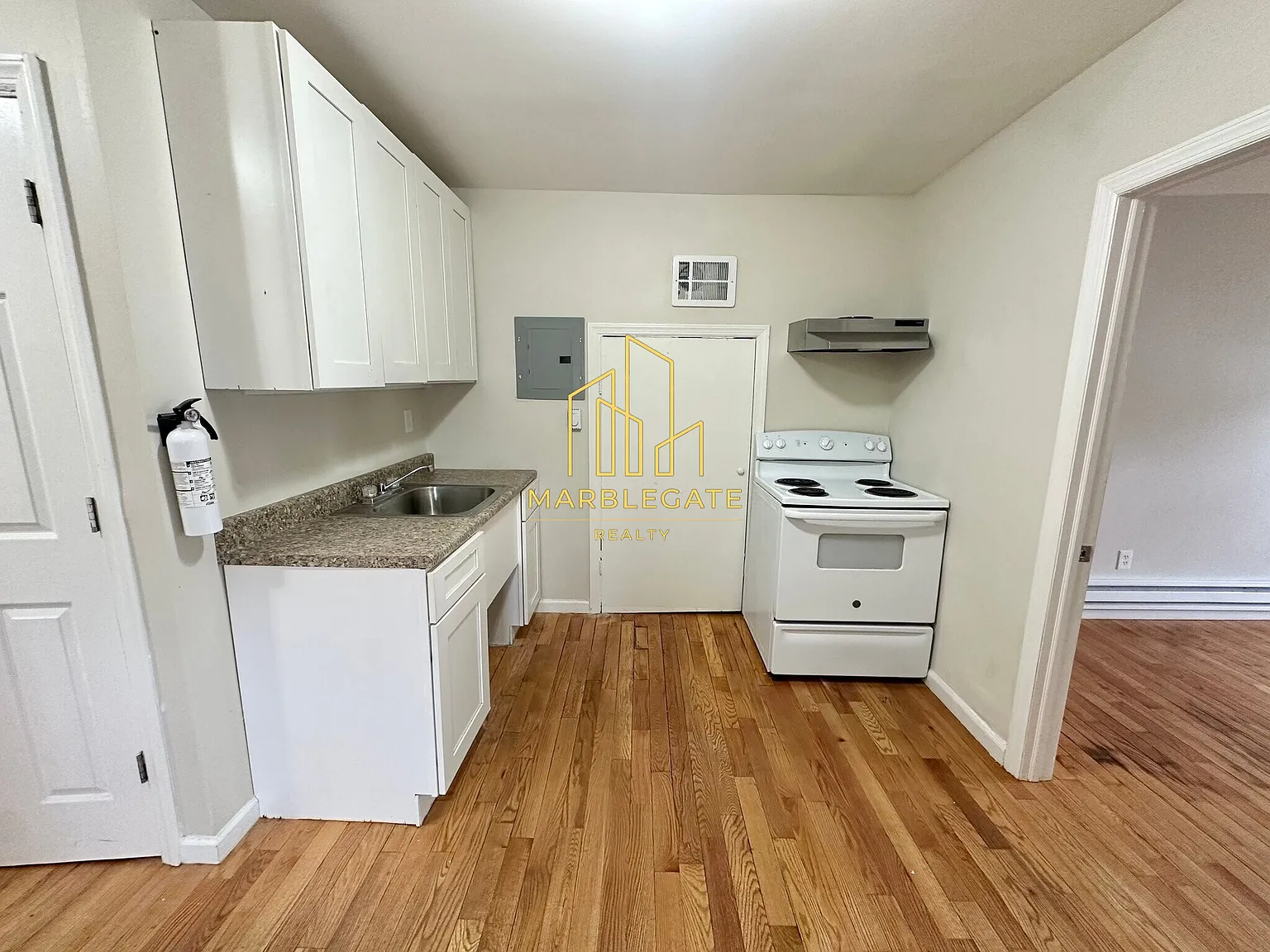 2 bed, 850 sqft, $1,800 — Photo 4