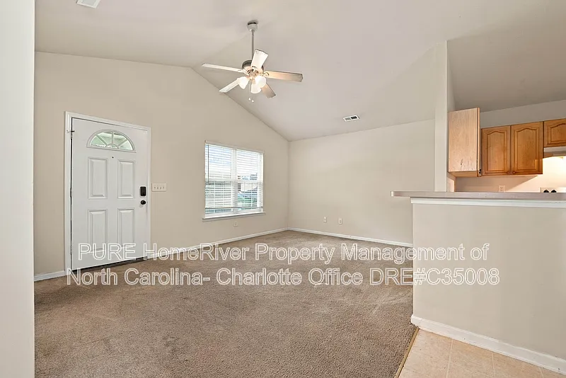 3 bed, 2.0 bath, 1171 sqft, $1,689 — Photo 4