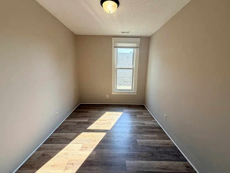 1307 E Market St #2 — Photo 11