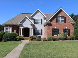 105 Rustinburg Ct, Clemmons, NC 27012