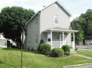 101 Whieldon Ave, Ellwood City, PA 16117