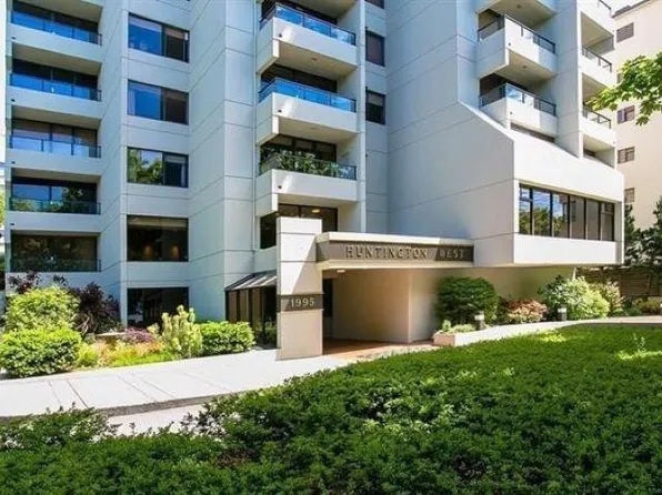 1995 Beach Ave #503, Vancouver, BC V6G 2Y3