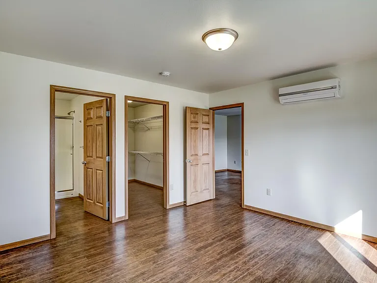 S5270 Damar Private Dr — Photo 20