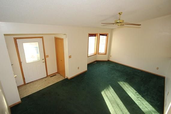 3rd image of 9142 Bataan St NE