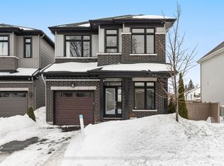 43 Deerfox Dr, Ottawa, ON K2J 6R1