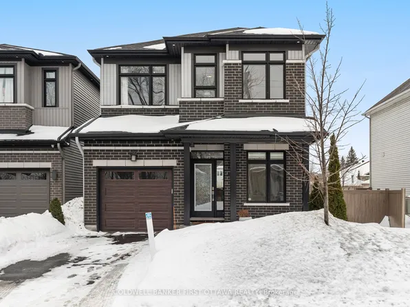 43 Deerfox Dr, Ottawa, ON K2J 6R1